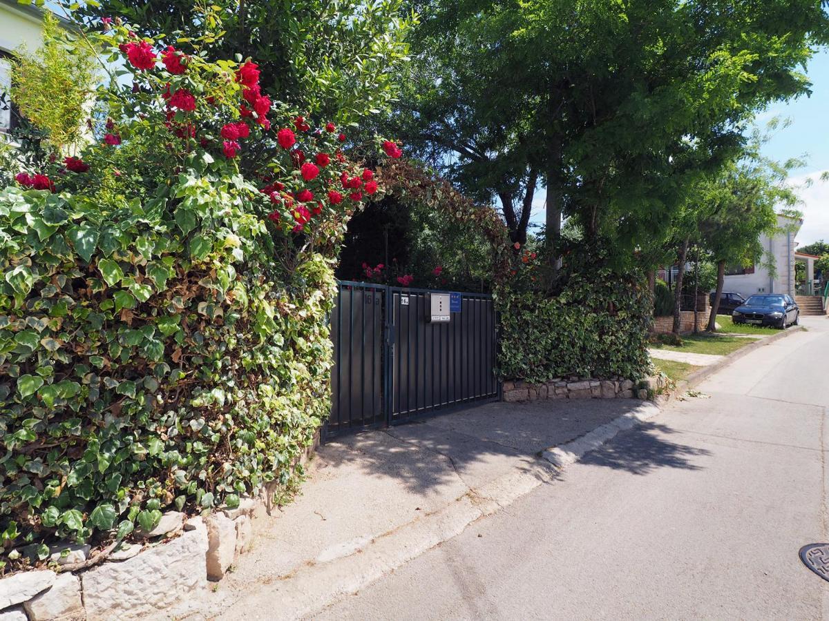 Dea Apartments Póla Kültér fotó